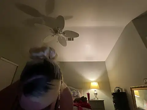 Whitechocolate100M - Doggy Style Dildo🍆