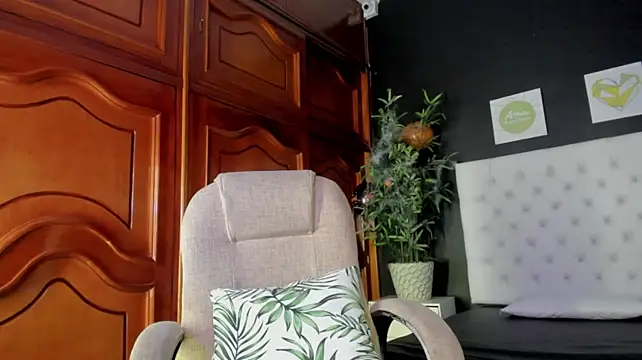 Sara_Tukson - Sensual dance when we hit the goal