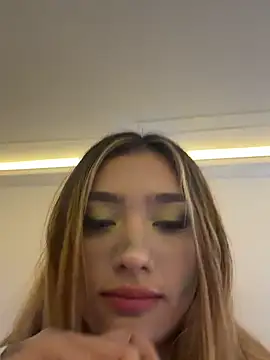 Ariannaa_1 - Topless experiment 💦🧪
