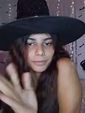 Jessi_Novva - Fuera blusa