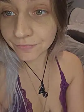 ScarletsWeb - usetipmenuSQUIRT highest tipper = :gift:
