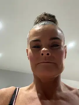 Valentina_Rose-2163xoxo - Flash bra