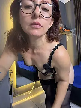 Yelena03 - Doggy + Spank + Plug anal