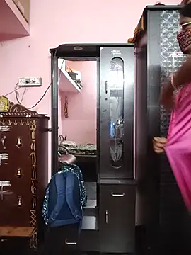 Tamil_peenqueen