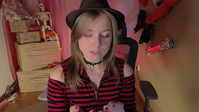 Mary_ton - Naked boobs