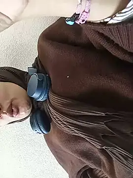 MisyonerNur - Dışarıda göğüslerini aç 😅