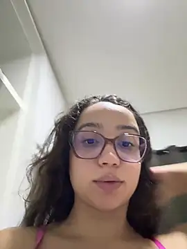 Tifa_18 - Passar óleo peito e bunda