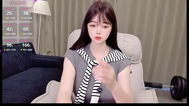 Uikyy1 - 我的愿望很小就四个字 不劳而获哈哈