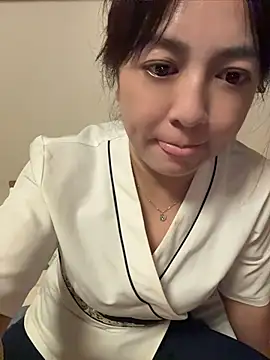 Coco1331 - 脱掉内衣3分钟
