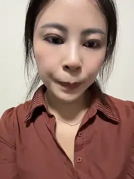 YaoYao8888 - 裸上身直播2分钟