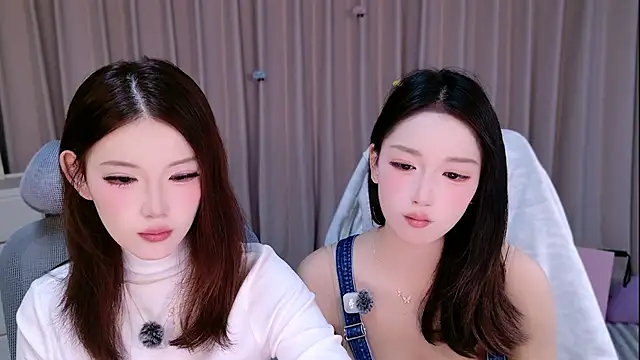 Yiyilailai - 拖鞋打屁股x10+尖叫