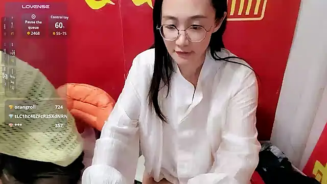 Leila-11 - 闺蜜亲亲大鸡巴送小粉控制3分钟