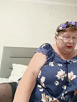 Lena_Gaby - Show boobs and pussy