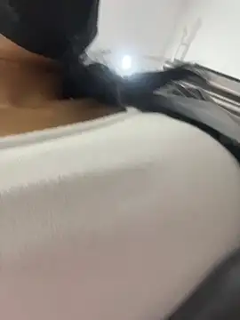 HoneyNana2000 - Let take off leggings show big ass🤭💦