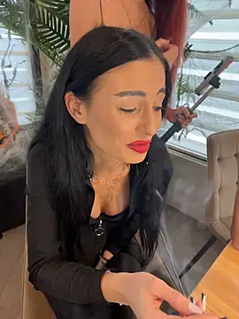 FeetVibe - 👑Sexy Tease, Don't Blink!