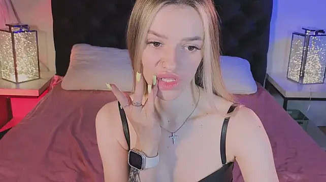 E_l_i_z_e_ - 💜foam on tits💜