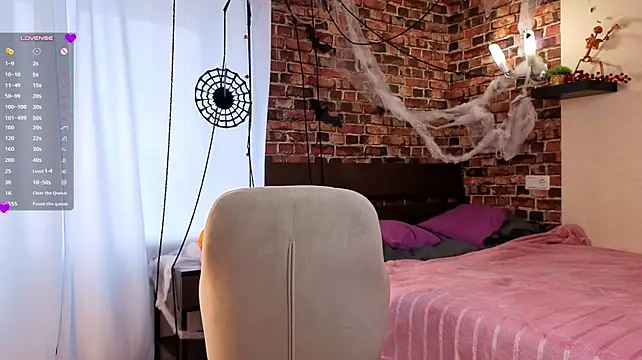Holly_official - NAKED TITS PLAY