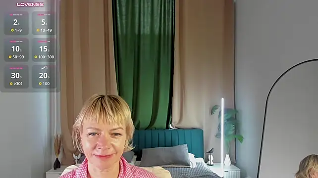 Ann_Annise - Spank my ass in Doga position 10 times