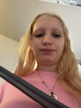 Elfi_InPublic - Camel toe+slap pussy LOUD in lobby