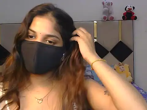Hii-tanisa - full nude show
