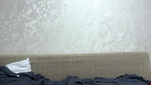 FloriaMinteer - squeeze tits under braa