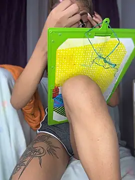 Yumi_hanna - ride dildo machine