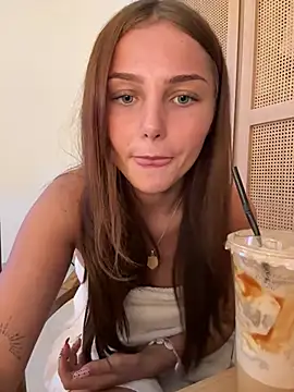 Piperdreams_ - Boobs out rub and play 🫶