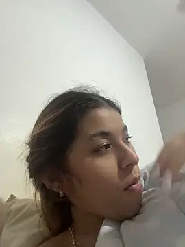 Baddieasiantv - SHOW PUSSY