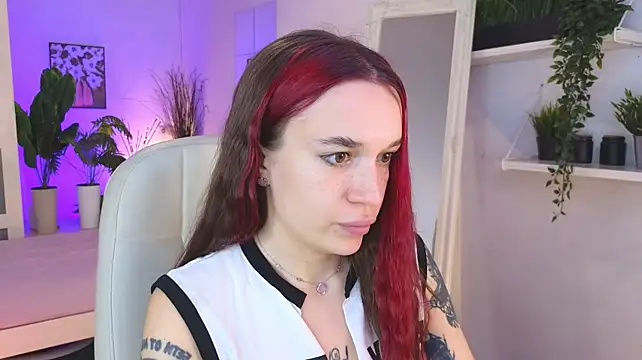 Darksolar - Show ass in panties