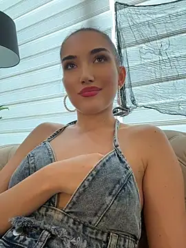 AliceSchuster - Spank and twerk