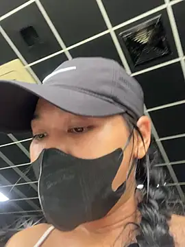 HoneyNana2000 - Let take off leggings show big ass🤭💦