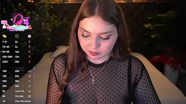 LuxSopphia - suck a dildo