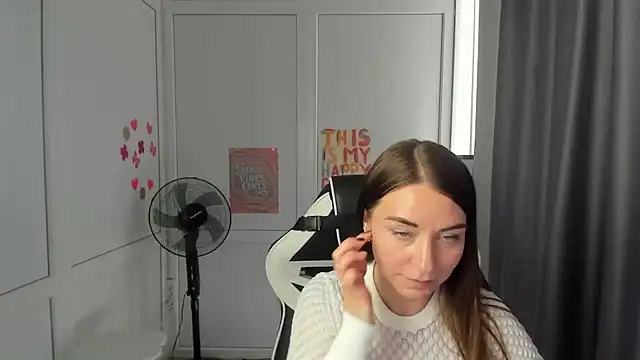 BlushBerryy - Teasing dance