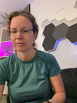 AnnikaRose - Naked Orgasmus + LT free clip
