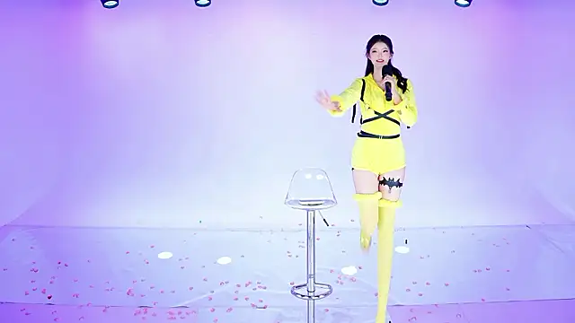 XH-007 - 集体换装一次