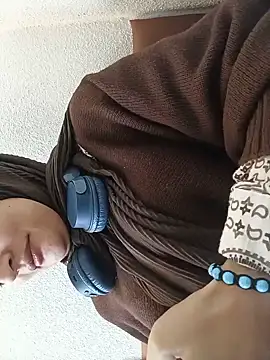 MisyonerNur - Dışarıda göğüslerini aç 😅
