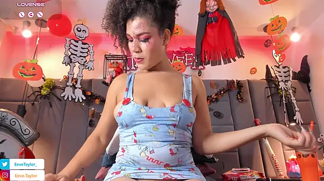 Eevee_Taylor - Fuck me Slowly + Cum show 🥵🥵