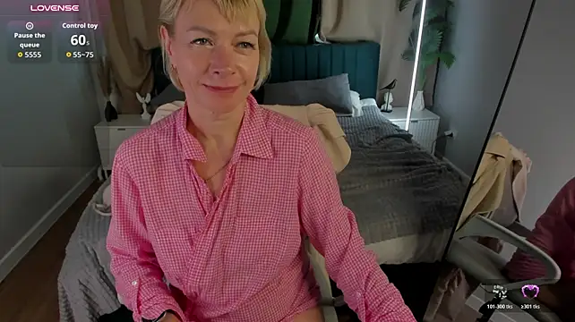 Ann_Annise - Spank my ass in Doga position 10 times