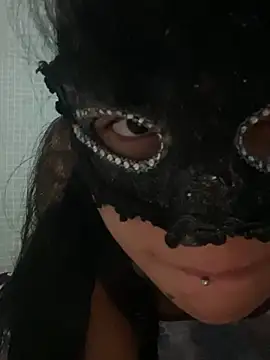 Preta_hara - Foder bucetinha ate ter um squirt esgui