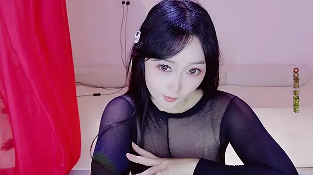 Luna1314 - 脱下她的丝袜和裙子+性感精油按摩大腿100次