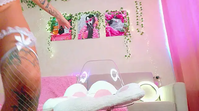 OnlyForYou_ - grind my pillow with panties off