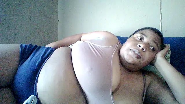 Bustyboobs27