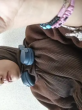 MisyonerNur - Dışarıda göğüslerini aç 😅
