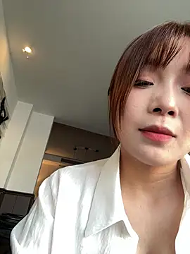 Xiaoqiao_ss - 咖啡厅脱上衣5min