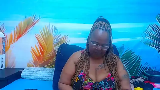 MatureMilfxxx - ANAL PLAY