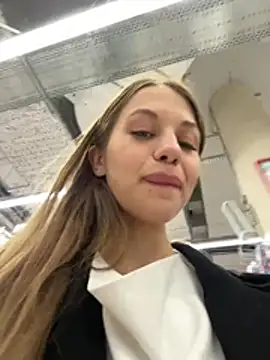Olivia_Jemison - Spank my tits + massage them