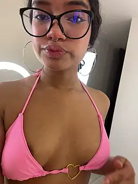 Bunny-firee - Flash ass👀🍑