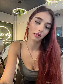 VixenRosse - Flash your colleagues