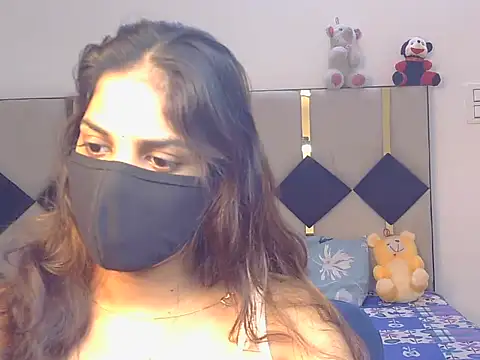 Hii-tanisa - full nude show