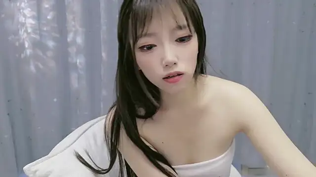 Luckyuyu66 - 你像个礼物一样 出现在我的世界里